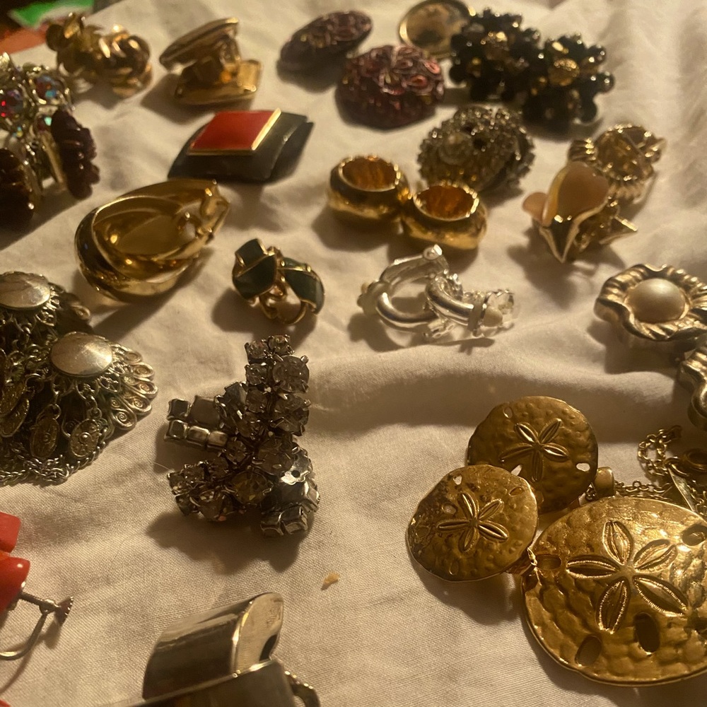 Vintage clip on earrings